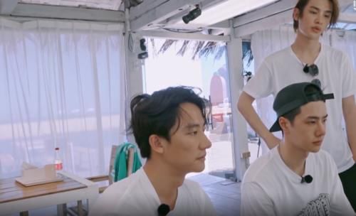  王一博|王一博打游戏机，镜头拍到电脑屏幕的那一刻，95后简直不敢相信