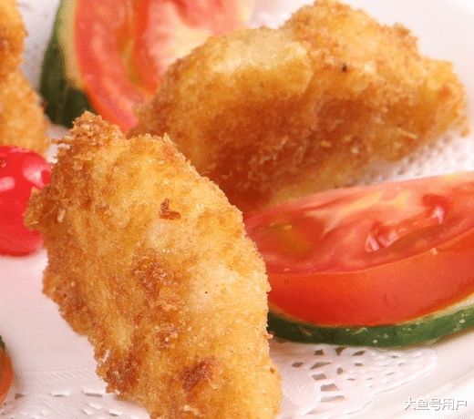 鲜美|配上甜辣酱、梅子酱蘸着吃，外衣酥脆虾肉鲜美弹牙的炸虾饼