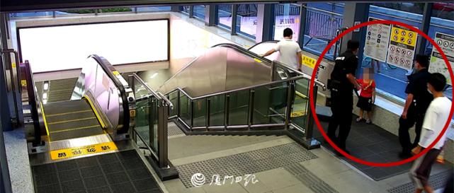  男孩|5岁男孩拉着手推车，准备下地铁“离家出走”！巡警一问，他哭着说…