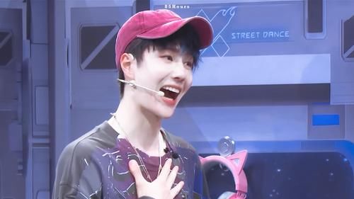  上线|王一博四次录快本，谢娜：平时人狠话不多，这一次情商终于上线了