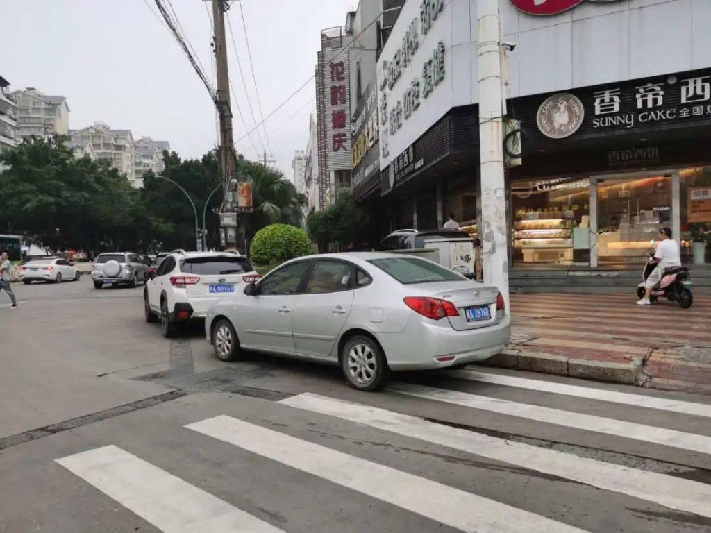 车停放不规范|快看!长乐不文明现象再曝光！
