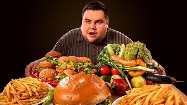  尿酸|38岁男子，尿酸高达820，确诊肾衰竭，这种饮品不能当水喝