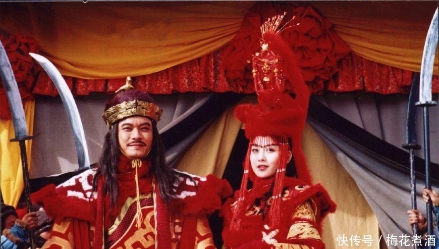  生下|古代有两位美女名字相同, 前者嫁给三个皇帝, 后者却生下四个皇帝