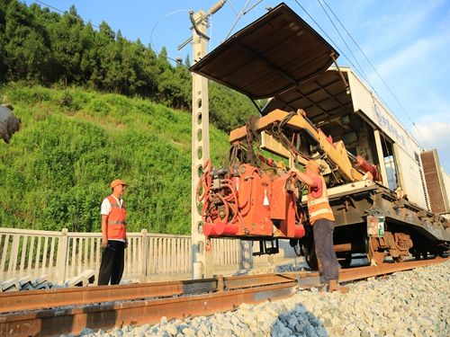 落幕|渝怀铁路涪秀二线涪陵至中嘴段无缝焊接施工落幕