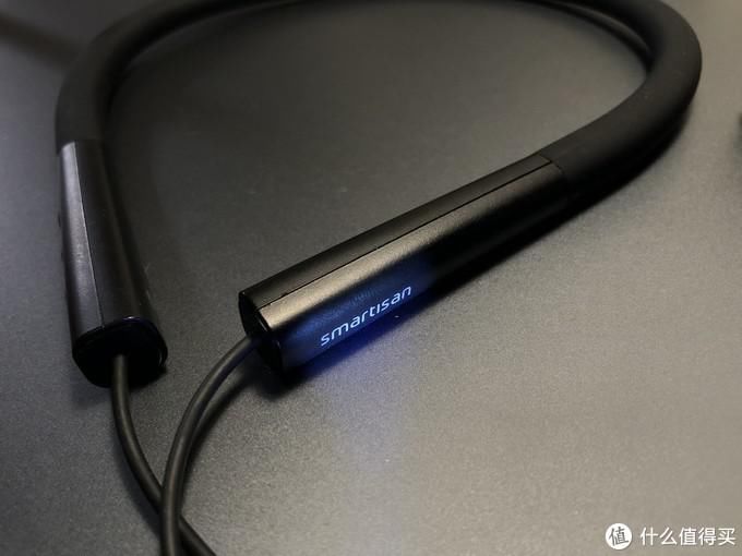  社畜|入职一年的年轻人每天都背什么？一个浑浑噩噩社畜的EDC