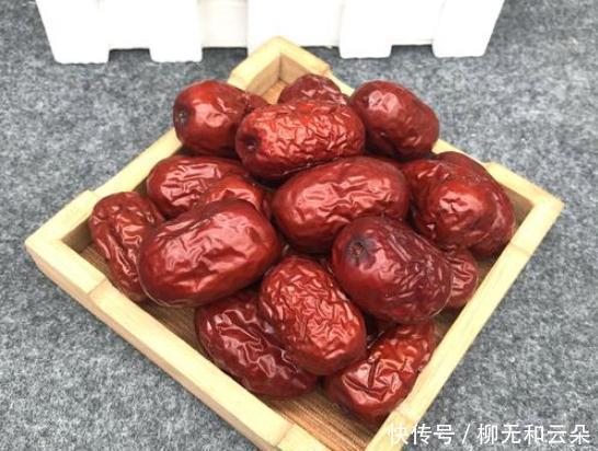红枣|买红枣时应该怎么挑选记住“4选1不要”,帮你选到优质红枣!
