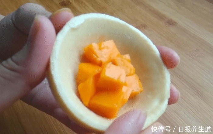 芒果|芒果这样吃还是第一次见,甜香脆皮,滑嫩营养,真是太美味了