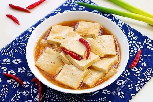 豆腐|北豆腐这样烧，滑嫩不失筋道，有了它，连麻婆豆腐都不爱了