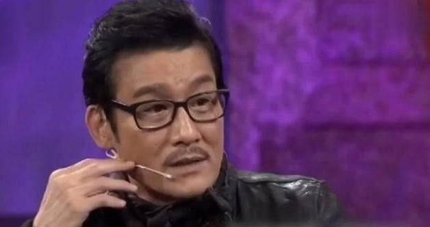  胡歌|她是金牌主持人，却被骂没教养，让霍建华尴尬，逼得胡歌现场落泪