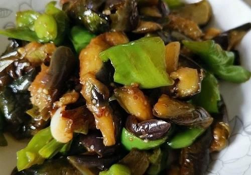 美味|特别下饭的家常菜，简单又美味，营养满满，家人吃得可香甜了！