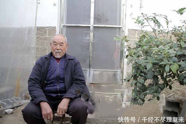 山东|一诺千金!92岁山东老人为无名英雄守墓74年,终于等到奇迹出现