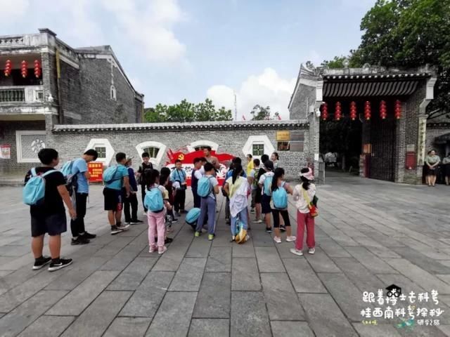 真不|30℃+的大夏天，一件棉衣把孩子们感动得够呛！这堂课真不一样