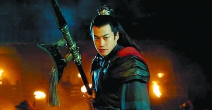 诸侯|虎牢关华雄叫阵,关羽当时若没在,当时只有他能斩华雄!