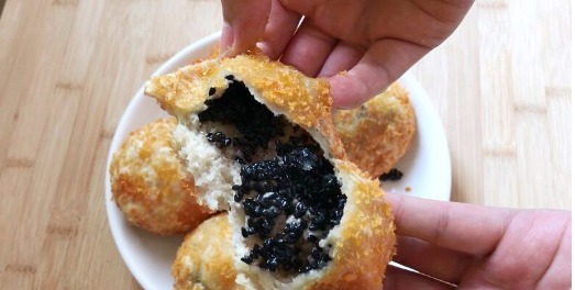 油炸|正宗油炸糕做法,糯米粉开水烫一烫,个个空心不塌陷,吃着不油腻