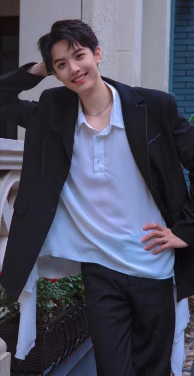 比起|周峻纬宝藏男孩:比起英年早婚,我更喜欢佳偶天成