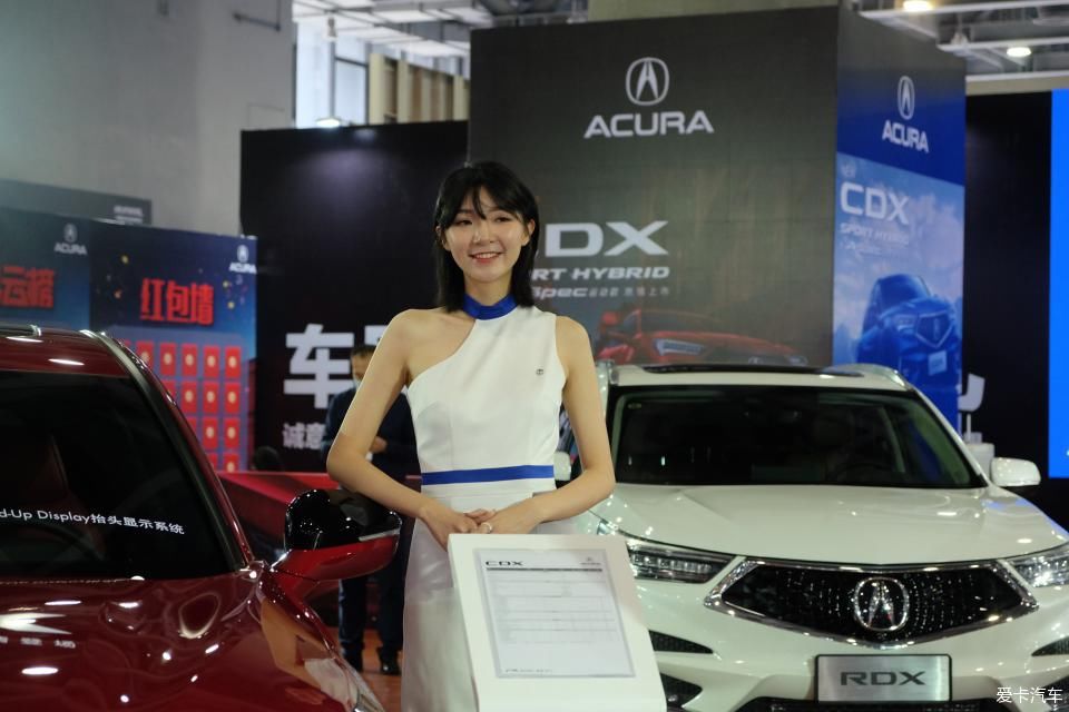  小姐姐|广州车展回顾，车展虽小，车模不少