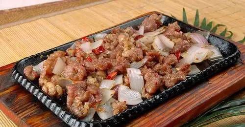  不想|女性不想长皱纹，荤素搭配换着吃，促进新陈代谢，改善皮肤不显老