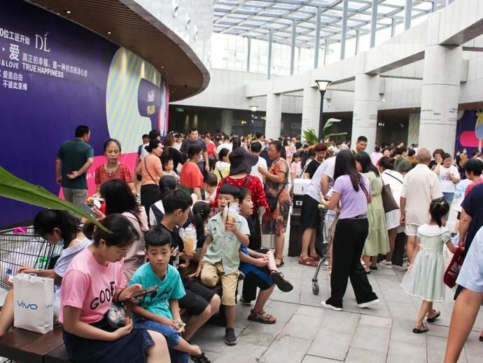 超市|直击现场!胖东来禹州店今日正式开业!这些信息你肯定感兴趣……