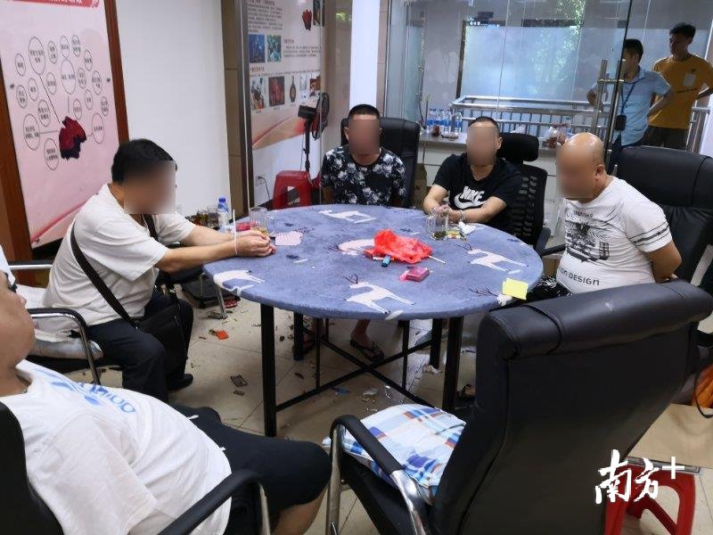  城区|梅州城区一赌博窝点被端，13名涉赌嫌疑人落网