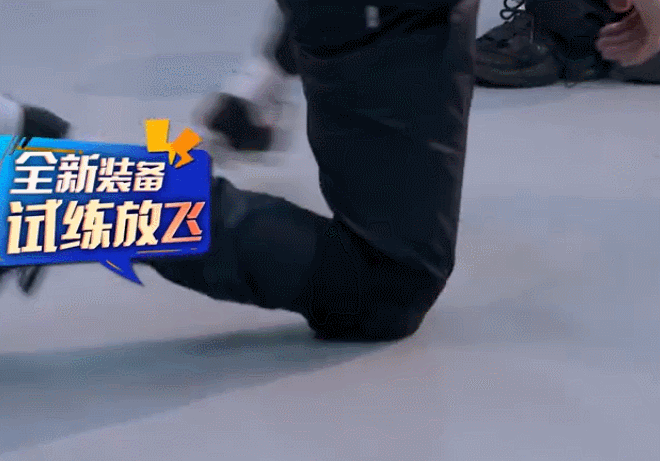  街舞|王一博脚受伤前后都痛，绑上绷带后马不停蹄开始训练，惹人心疼