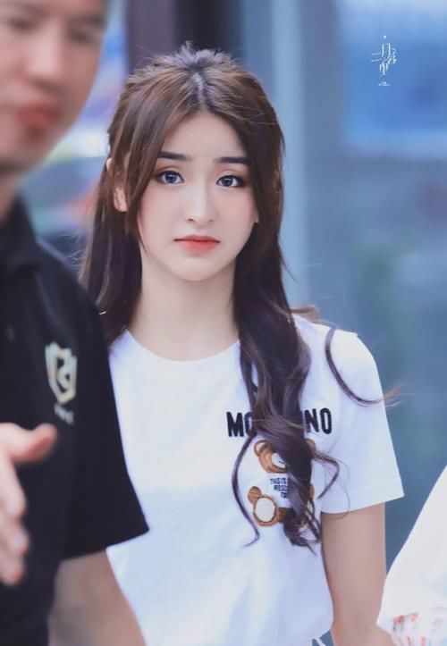  身材|《完美的夏天》金子涵变胖身材走样粉丝挨骂，吴宣仪美貌惊人