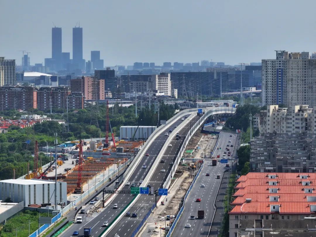 巨峰路跨线桥建成通车！杨高北路改建工程计划今年底竣工