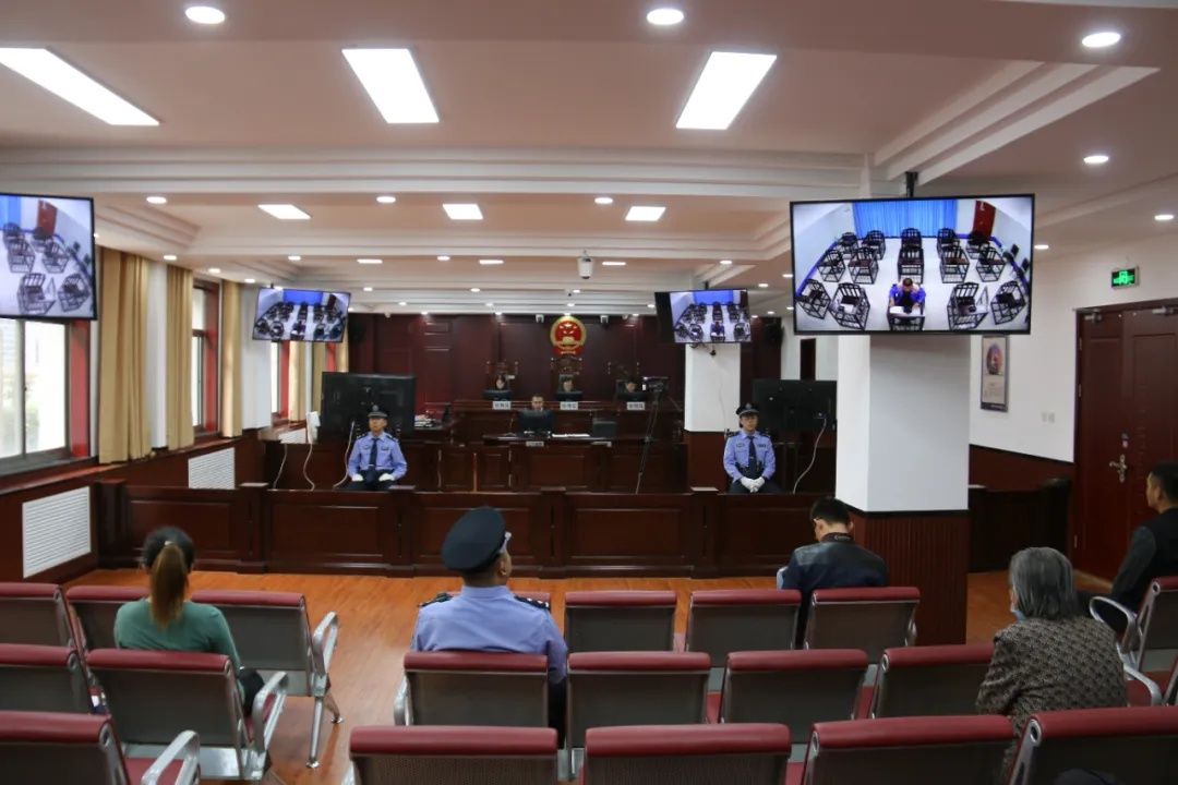 男子|追女孩时与人争风吃醋，山西男子刺死“情敌”潜逃16年后投案，获刑14年