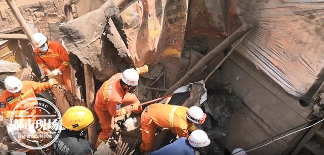  导致|民房突然坍塌，3人被埋废墟！下雨导致房屋受损