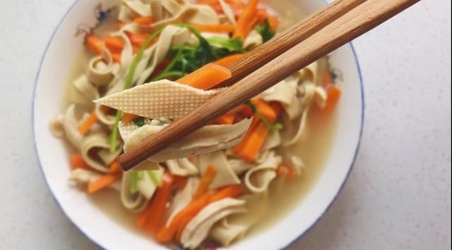 肉丝|减脂期你一定不要错过的肉丝汤面,帮助减肥事半功倍哦