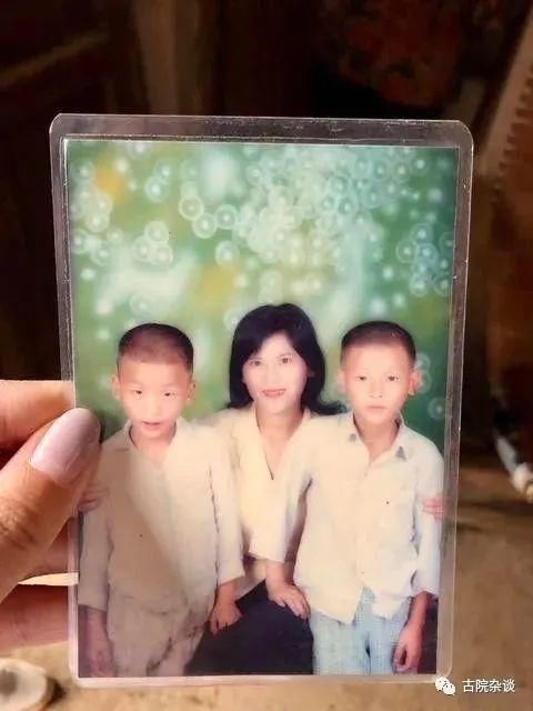 玉环|宋小女与张玉环的爱情故事:你还欠我一个拥抱