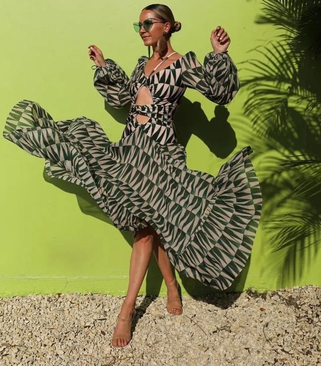 裙子|早秋最美的5条裙子，可以安排了