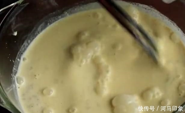 搅拌均匀|小米别再熬粥了,一个鸡蛋,一包牛奶,那样做好吃又营养