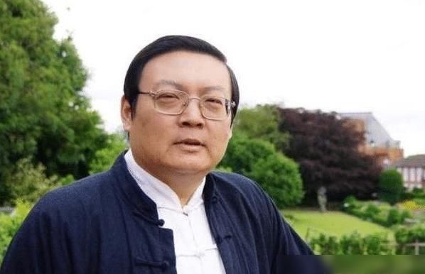  如今|他曾是著名主持人，还用他名字开了节目，如今却淡出荧幕没人用他