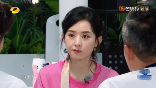  节目组|再现尴尬设置！黄晓明赵丽颖被拒之门外，利用明星光环做法拙劣