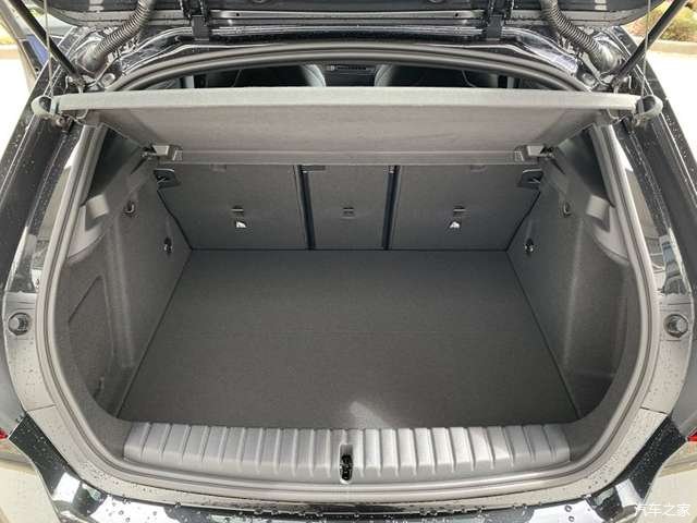  运动|全新宝马1系两厢版，这么运动的造型，怎能不心动呢