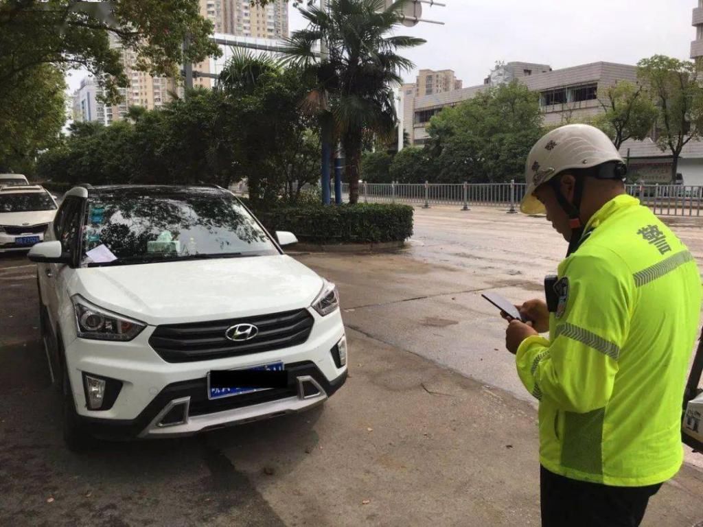 可取|注意啦！芜湖交警严查这些行为！侥幸心理不可取！