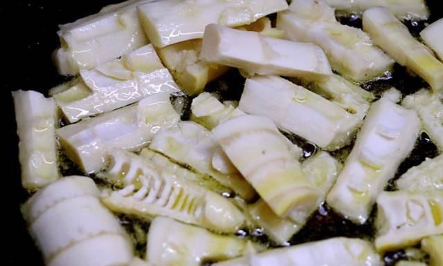 春天|春天到春笋冒,这个时候就是吃笋的大好时机,油焖清炒,简单美味