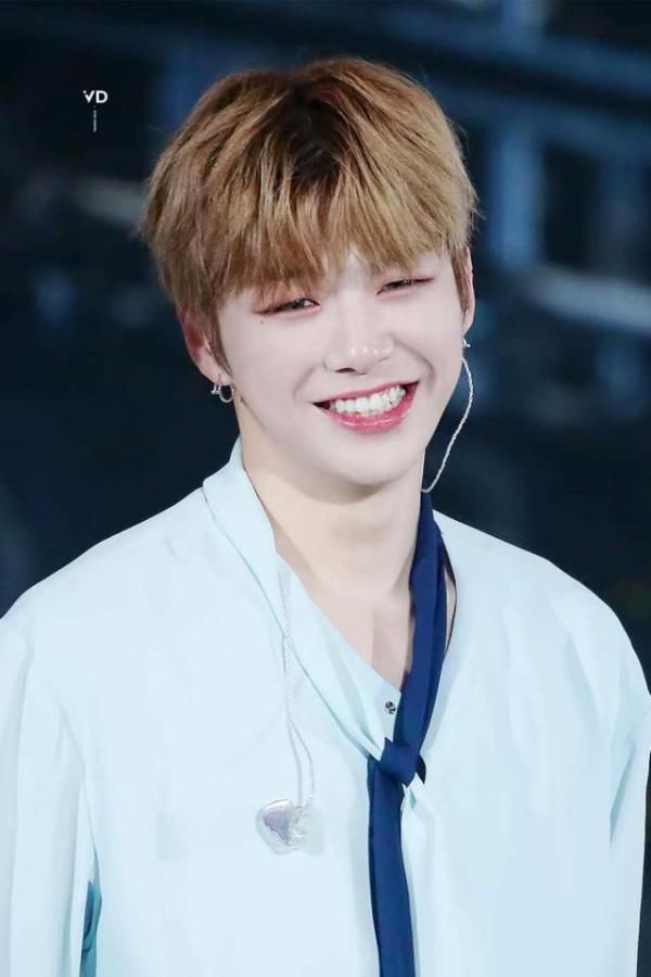  姜丹尼尔|南韩小金碗WANNAONE，最意难平限定男团，解散后人气排名重新洗牌