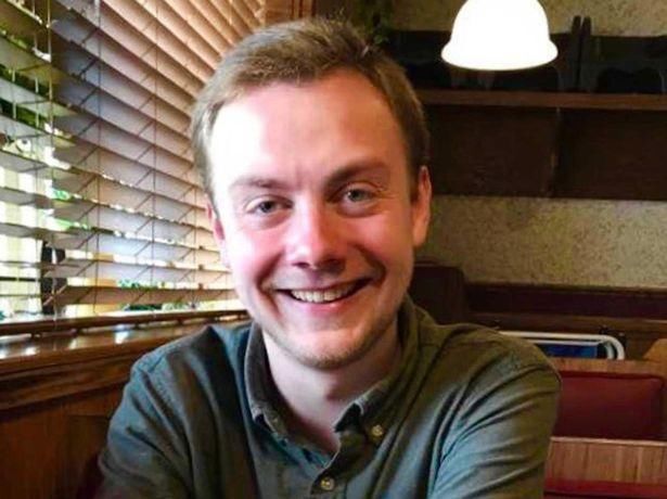  敲响|美国农夫家门被疯狂敲响，光脚女子全身是伤求帮助，结果你真猜不出来