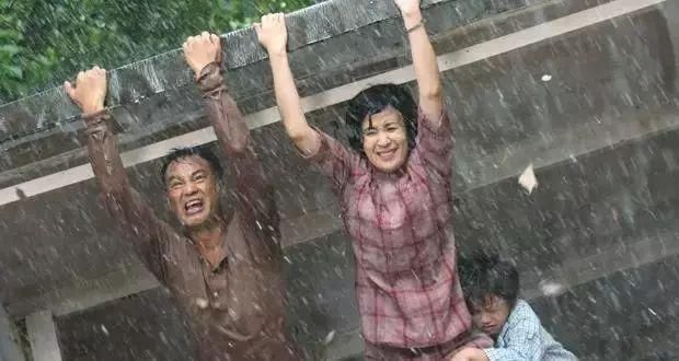  不了|贵州公交坠湖，21人死亡5孩子遇难：“妈妈，我再也回不了家了”