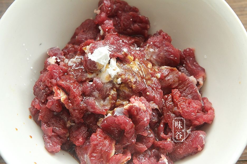  大厨|《中餐厅》赵丽颖亲自做小炒黄牛肉，获林大厨点赞，你学会了吗？