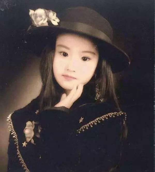 故事|刘亦菲，又红了丨百家故事