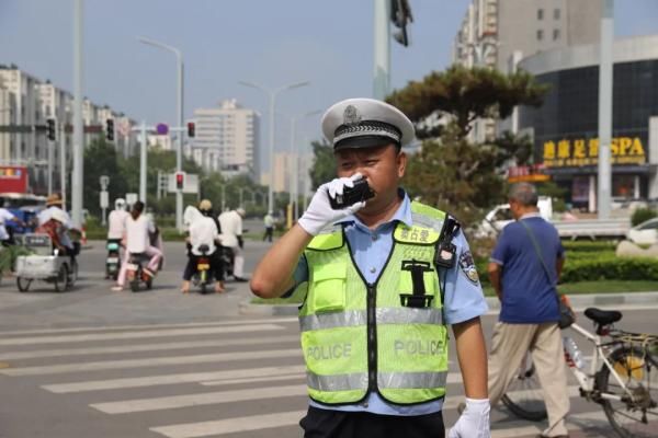 防汛救灾|未雨绸缪 实战练兵丨菏泽交警开展防汛应急演练