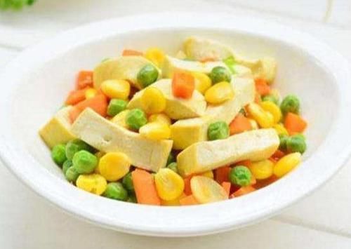  多彩|菊花脆肠，多彩拌豆腐，香辣三丁肉酱这几道家常菜的做法