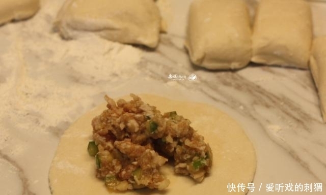  黄瓜马蹄肉|夏季这菜天天吃，用来做包子清香汁水多，太好吃了，女儿要我多做