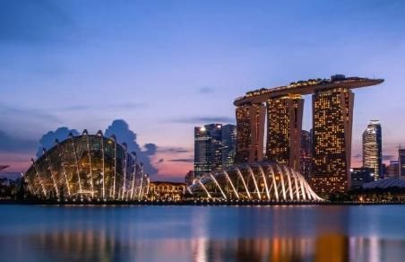  国家|也是一个由华人撑起来的小国家，其中华人约132万，新加坡总人口达到177.5万