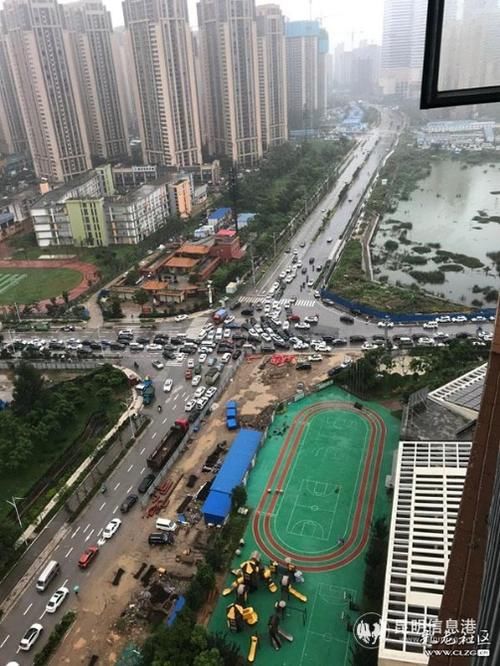  早晚|【政民互动】市民反映永中路与吉祥中路路口早晚高峰拥堵异常 交警迅速调查落实整改