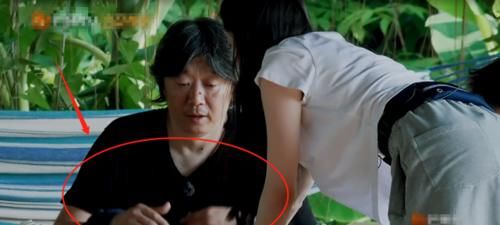  众人|《向往4》众人都在吃葱油面，有谁注意娜比反应？难怪受黄磊喜爱！