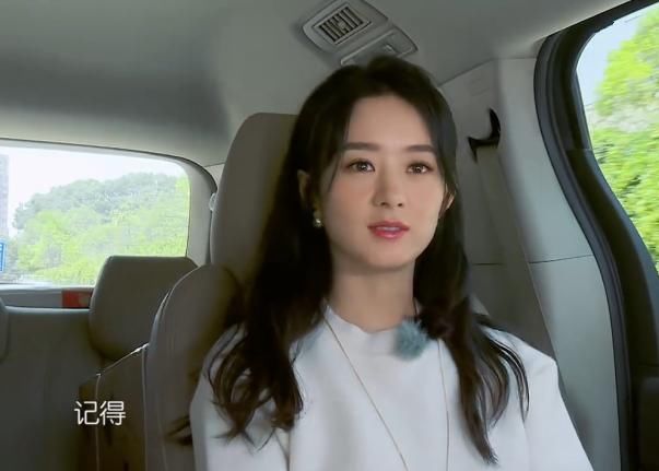  件事情|冯绍峰参与了第一期中餐厅的录制，就在赵丽颖身边，你发现了没？