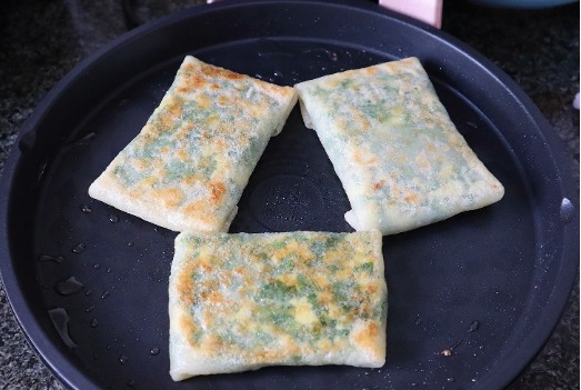 馅料|韭菜盒子新做法,不和面、不擀皮,出锅后外焦里嫩、馅料十足